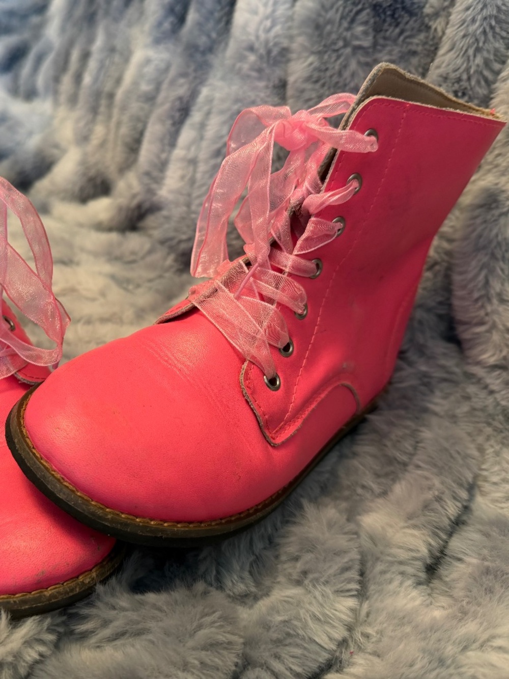 Girls pink boots size 2